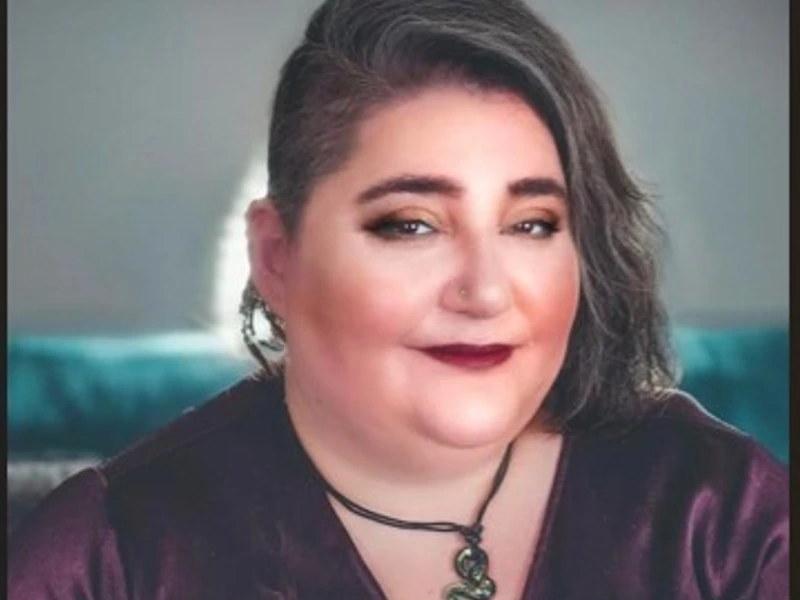 The Buffet of Relationships: Working with Non-monogamy and kink in sex therapy
